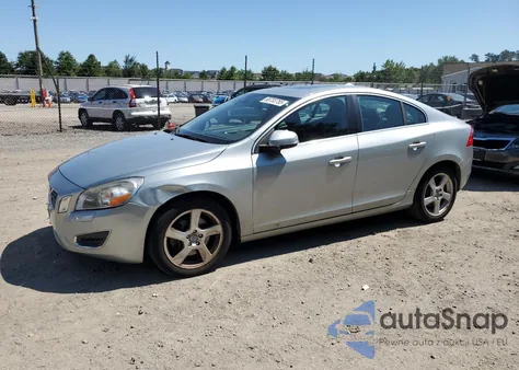 2013 Volvo S60 T5 из США, поврежденный, VIN YV1612FH3D2204974